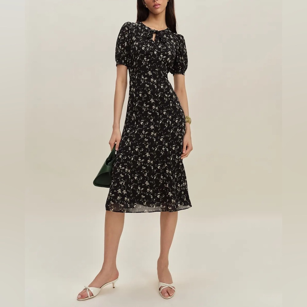 Reformation Delia Dress In Lucien, NWOT, never worn, no flaws.